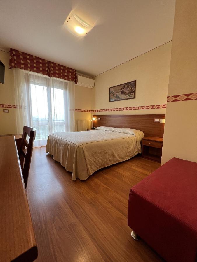 Viole Country Hotel 3*